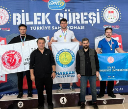 Üniversitemiz Bilek Güreşinde Büyük Başarı Elde Etti